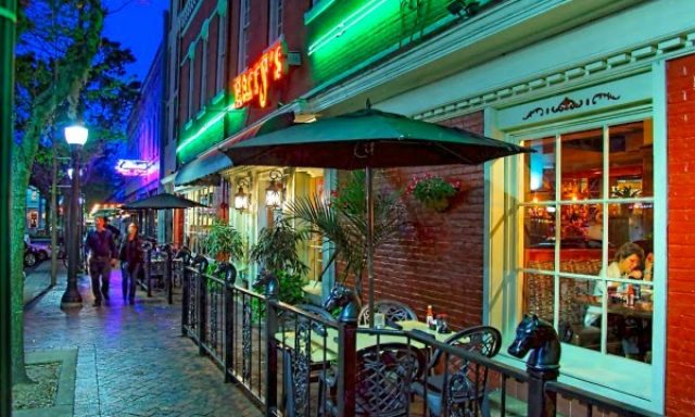 Harry’s Seafood Bar & Grille